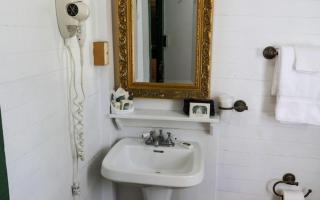 Cozy Vacation Cottage Rental by the Mississippi River in Vacherie, Louisiana - 2
