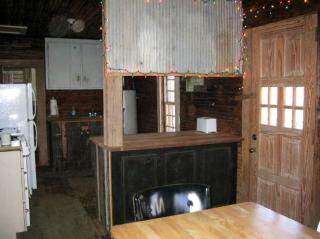 Vintage Riverfront Cabin along the Tallahatchie River in Greenwood, Mississippi - 6