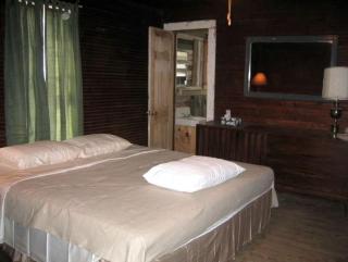 Vintage Riverfront Cabin along the Tallahatchie River in Greenwood, Mississippi - 4