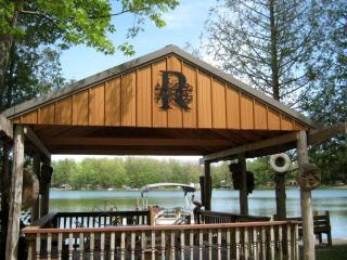 Blissful Lakeside Vacation Home with Pavilion and Dock near Woodland Park in Bitely, Michigan - 6