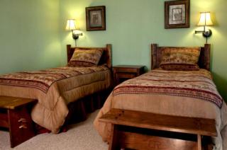 Luxury Lodge for Fishing Vacation with Professional Guides at Bighorn River, Montana - 7