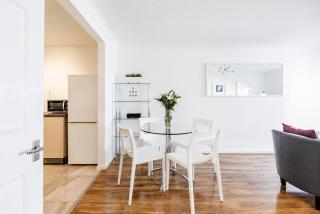 Roomspace Serviced Apartments- Regents Court - 8