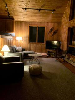 Spacious Okemo Cabin for a Weekend Getaway in Vermont - 1