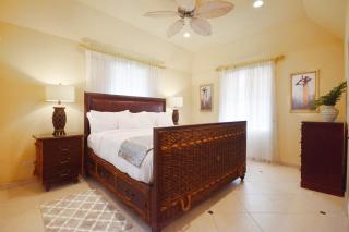 3 Min Walk to Beach - Blessed Manor 5 Bed House - 2