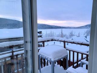 Fresh Central Stay with Lakeview Balcony - 2