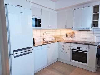 Central Duplex with Sauna & Lake Views - 2