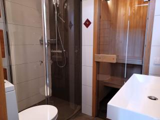 Central Stay with Lake View & Sauna - 4