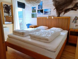 Central 2BR with Sauna & Balcony - 9