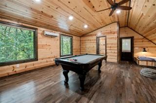 Secluded Cabin Perfect for Couples & Families with Hot Tub & Stone Fireplace in Broken Bow, Oklahoma - 6