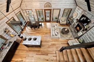 Secluded Cabin Perfect for Couples & Families with Hot Tub & Stone Fireplace in Broken Bow, Oklahoma - 3