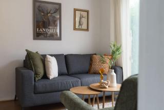 Spacious Home in Nottingham by Renzo Ideal for Contractors Sleeps 8 - 6