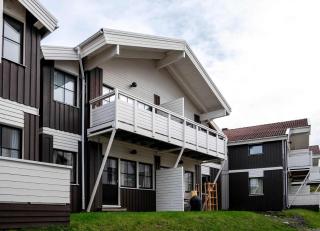 Central 2BR for 6 with Balcony - 1