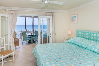 Beachfront Bliss with Spa Pool - Reeds House 9 - 4
