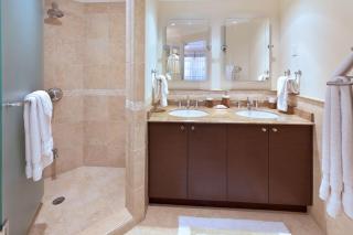 Modern Beachfront Condo with Pool - Sapphire 311 - 1