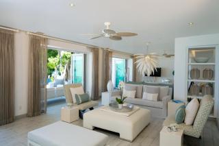 Modern Luxury Beachfront Vacation Home - Footprints - 6