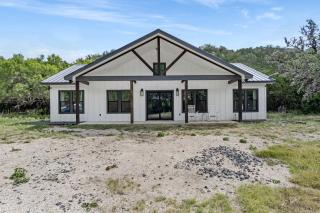 Scenic Riverfront Retreat Near Garner State Park on the West Frio River, Texas - 0