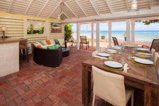 Classic Beachfront Home - Arcadia - 7