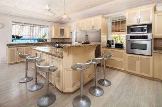 Classic Beachfront Home - Arcadia - 6