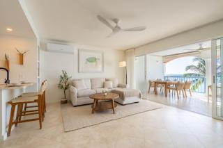 Stunning beachfront condo with amazing beach views - Villas On the Beach 305 - 5