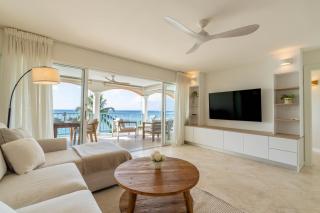 Romantic Beachfront Condo for Two - Villas 305 - 6