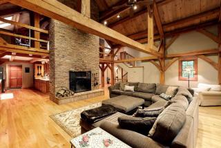 Mountain Retreat with Stone Fireplace & Game Room Near Stratton, Magic Mountain & Bromley Mountain, Peru, Vermont - 9