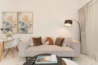 PVH - Spacious 1BR minutes to Miracle Garden - 5