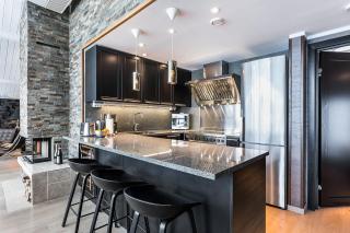 4BR Apartment with Sauna & 2 Balconies - 5