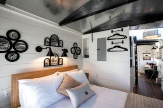 Gorgeous Historic Caboose for a Unique Getaway in Fredericktown, Missouri - 1
