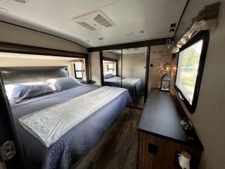 Luxury Fifth Wheel with Lakeside Views near Sam Houston National Forest, Willis, Texas - 1