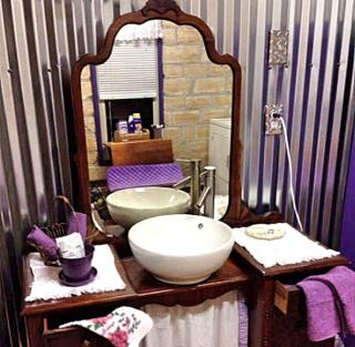 Comfortable Vacation Cottage Rental for Two Guests in Russell County, Kansas - 1