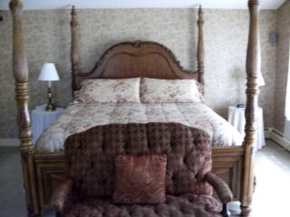 Luxurious Lodge Accommodation for a Getaway near Dover, Vermont - 0