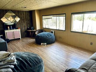 Charming Rural Home with Mountain Views & Starlink Internet near Highway Access in Remote New Mexico - 8