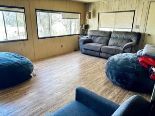 Charming Rural Home with Mountain Views & Starlink Internet near Highway Access in Remote New Mexico - 5