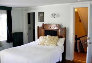 Cozy Suite Rental for Two near Downtown Keene, New Hampshire - 6