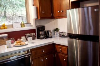 Modern Cabin With Hot Tub Grill in Mount Gretna - 1
