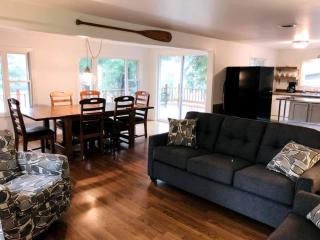 Waterfront Vacation Rental with a Shared Pool in Waushara County, Wisconsin - 4