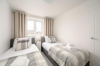 Pringle 2 Bedroom Apartment - Edinburgh - 2