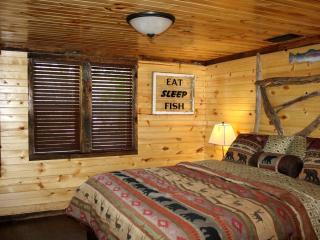 Gorgeous Rustic Log Cabin Rental with Fire Pit in Cotter, Arkansas - 1