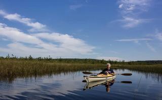 Charming Waterfront Cottage Rental Situated in Rome, Maine - 8