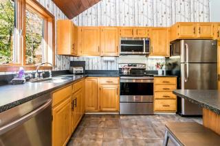 Rustic Vacation Rental for Large Groups in the Green Mountains of Vermont - 1