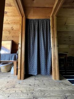Cozy Barn Retreat with Deck and Mountain Views in Vermont - 4