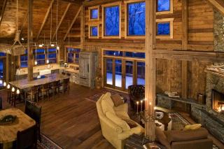 Impressive Luxury Barn Rental with Modern Features Set on Lake Superior, Wisconsin - 9