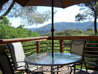 Eco-Friendly Cottage Accommodation for Six near Yosemite in California - 8