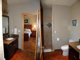 Eco-Friendly Cottage Accommodation for Six near Yosemite in California - 2