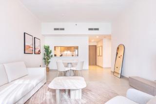 Bright Luxe Home in Yas Island - 5