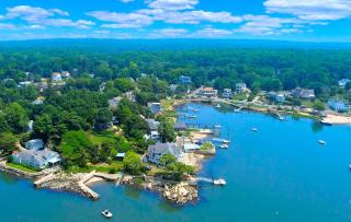 Serene Bed and Breakfast Suite for a Weekend Getaway on the Long Island Sound, Connecticut - 4