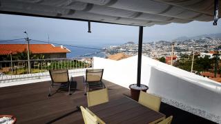 Palheiro's Dreaming View House by Mth - 5