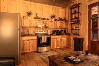 Cabin Retreat with Fire Pit & Scenic Ridge Views in Caddo Gap, Arkansas - 2