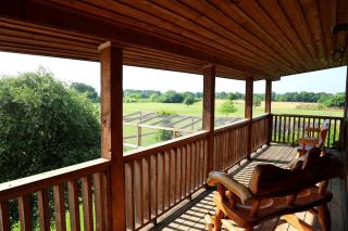 Rustic Vacation Getaway with a Private Balcony near Greenville, Texas - 6