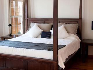 Amazing Contemporary Castle Rental for Families and Groups in Eureka Springs, Arkansas - 9